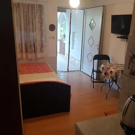 Studio Apartman Mira * Vir